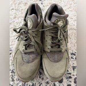 Nike Air Huarache Men's Green Sneakers